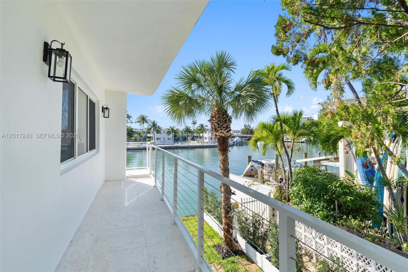 7286 Gary Ave, Miami Beach FL 33141