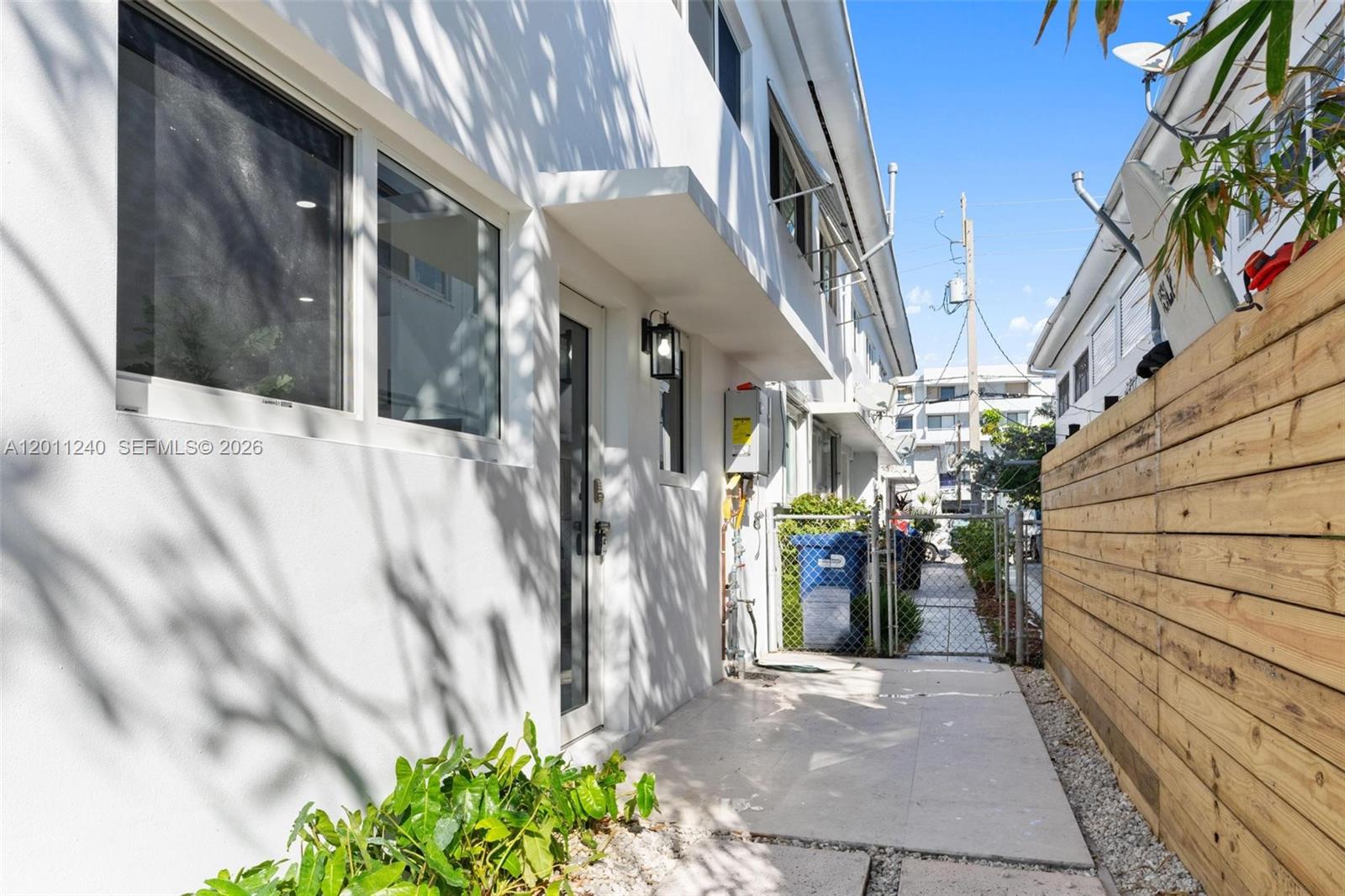 7286 Gary Ave, Miami Beach FL 33141