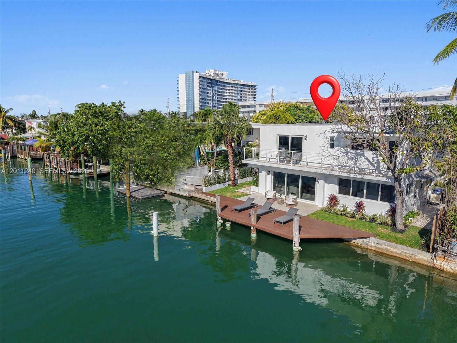7286 Gary Ave, Miami Beach FL 33141