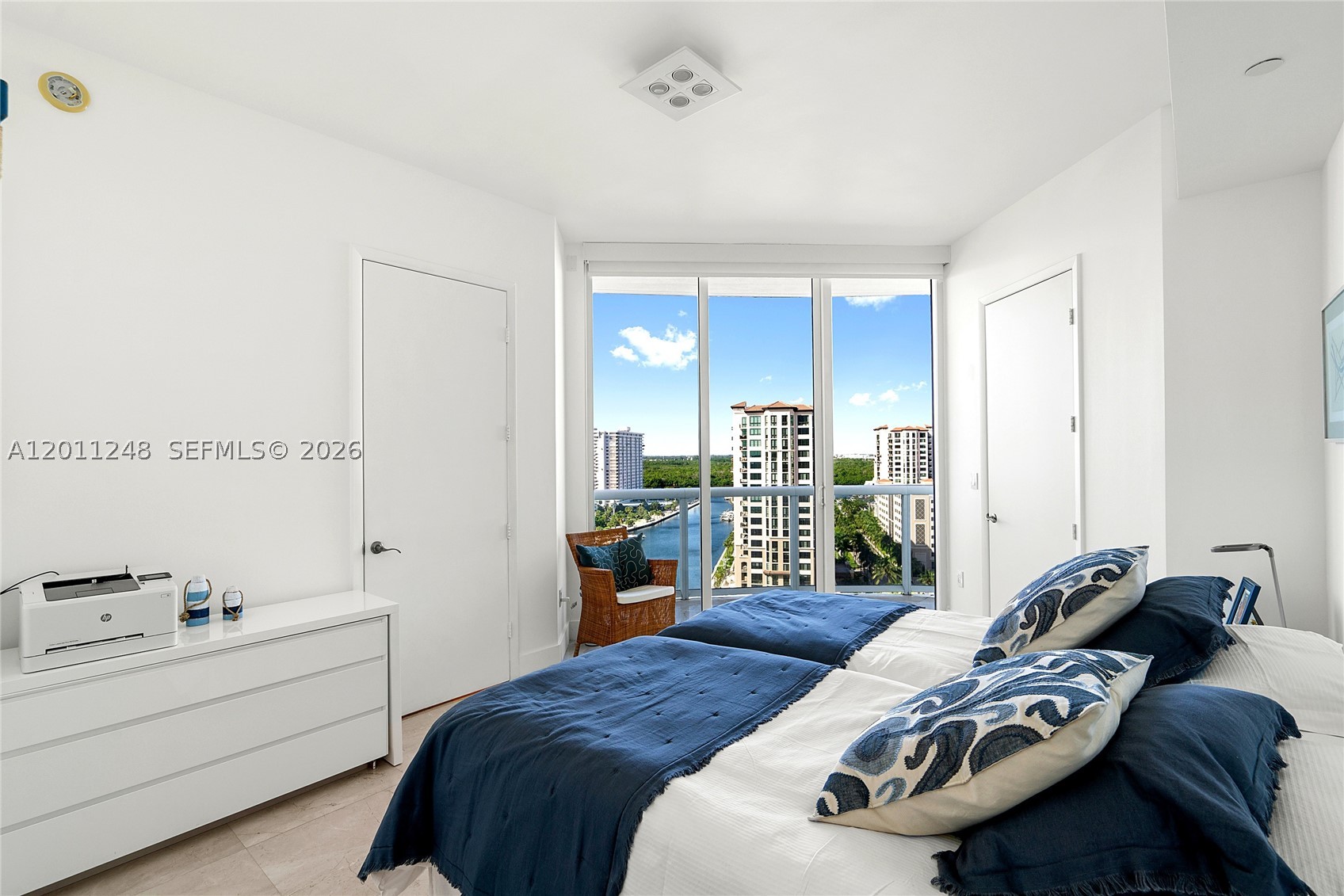 15901 Collins Ave #1206, Sunny Isles Beach FL 33160