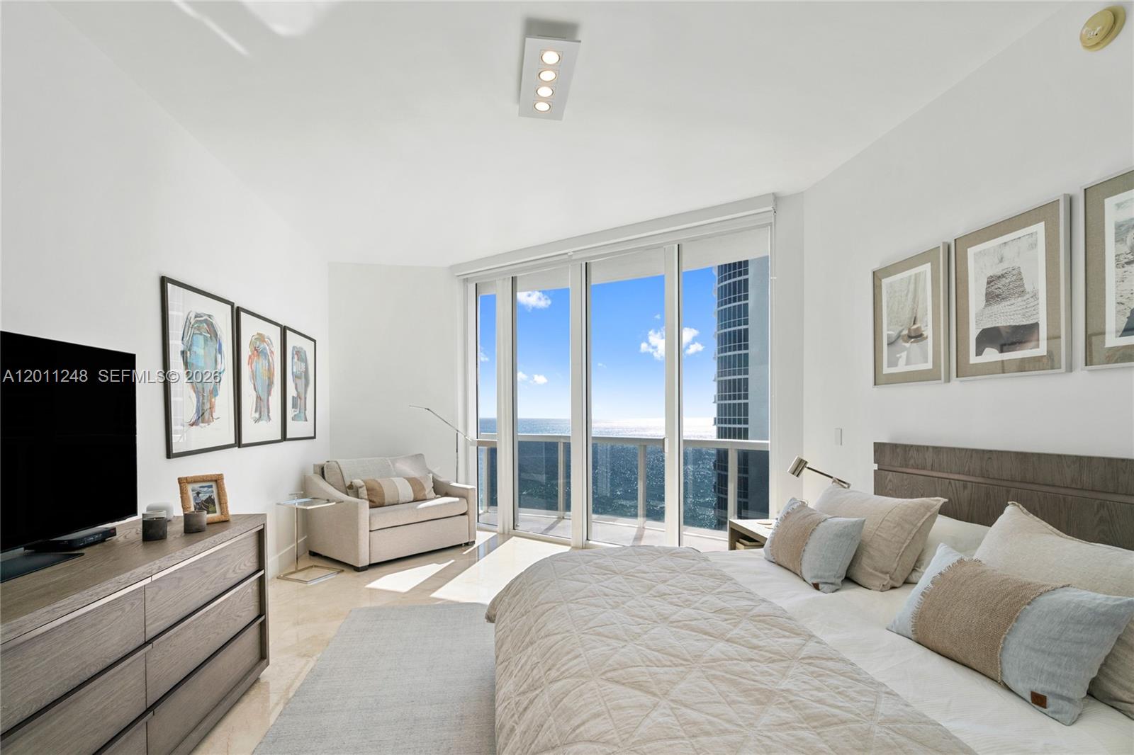 15901 Collins Ave #1206, Sunny Isles Beach FL 33160