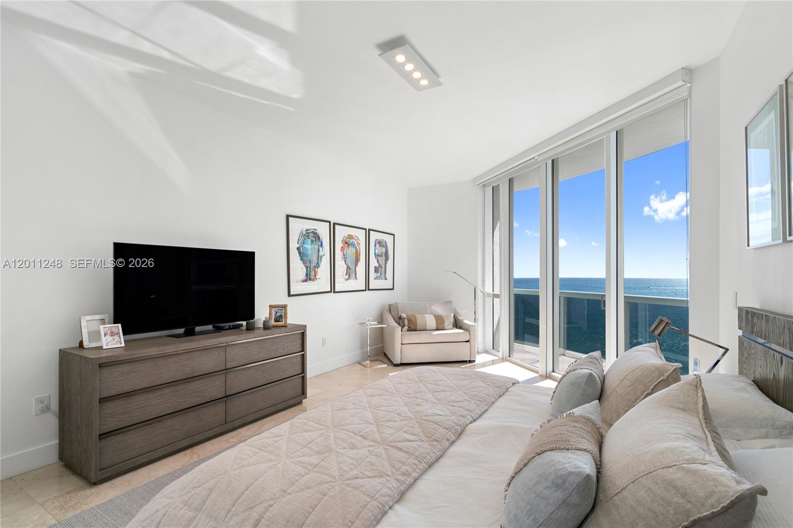 15901 Collins Ave #1206, Sunny Isles Beach FL 33160