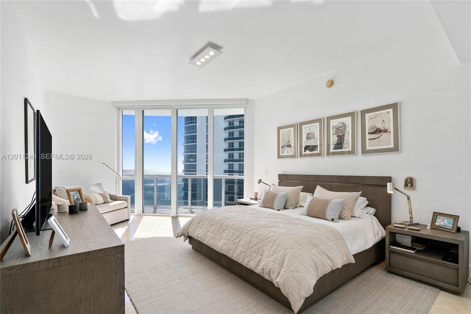 15901 Collins Ave #1206, Sunny Isles Beach FL 33160