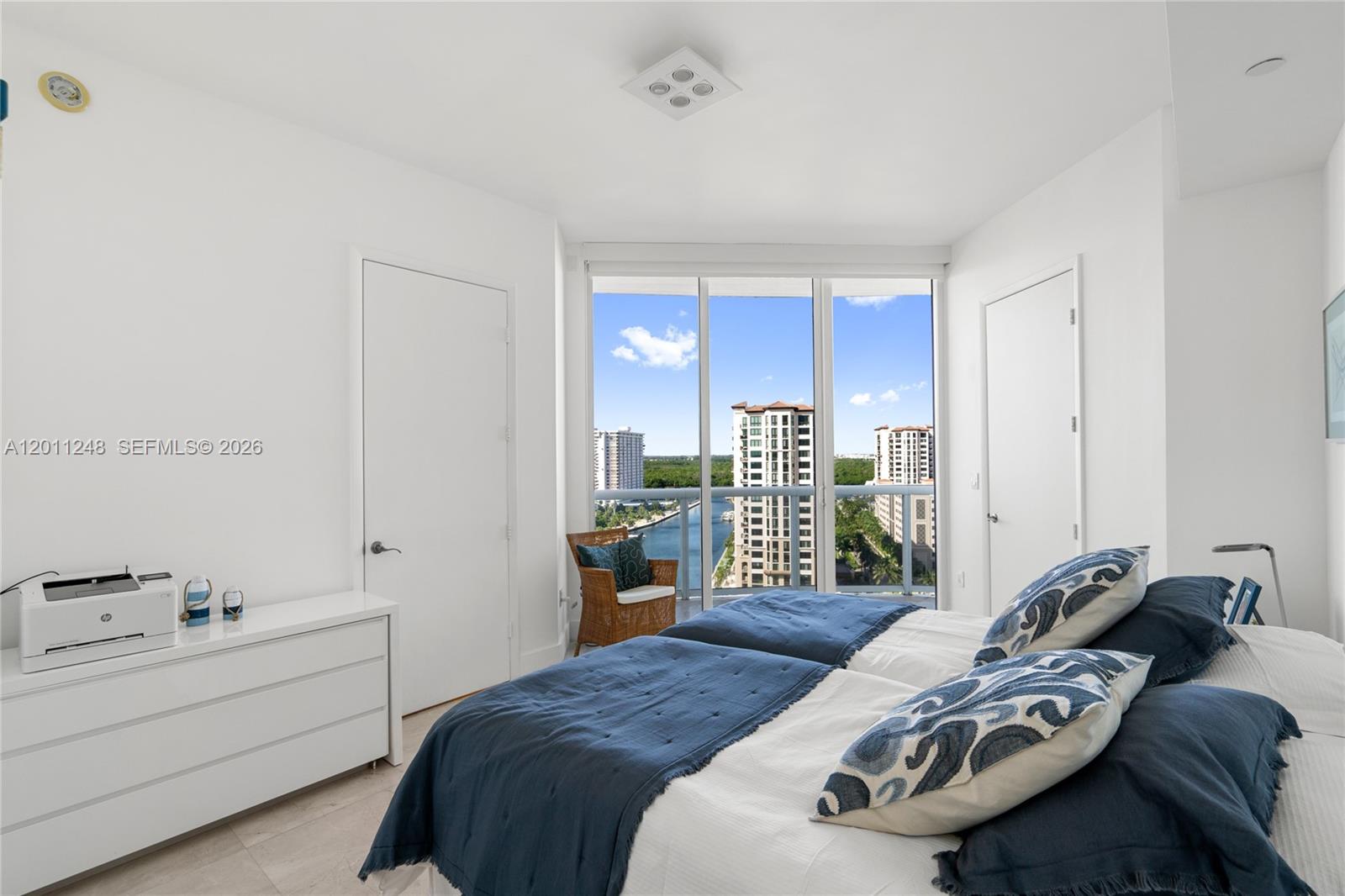 15901 Collins Ave #1206, Sunny Isles Beach FL 33160