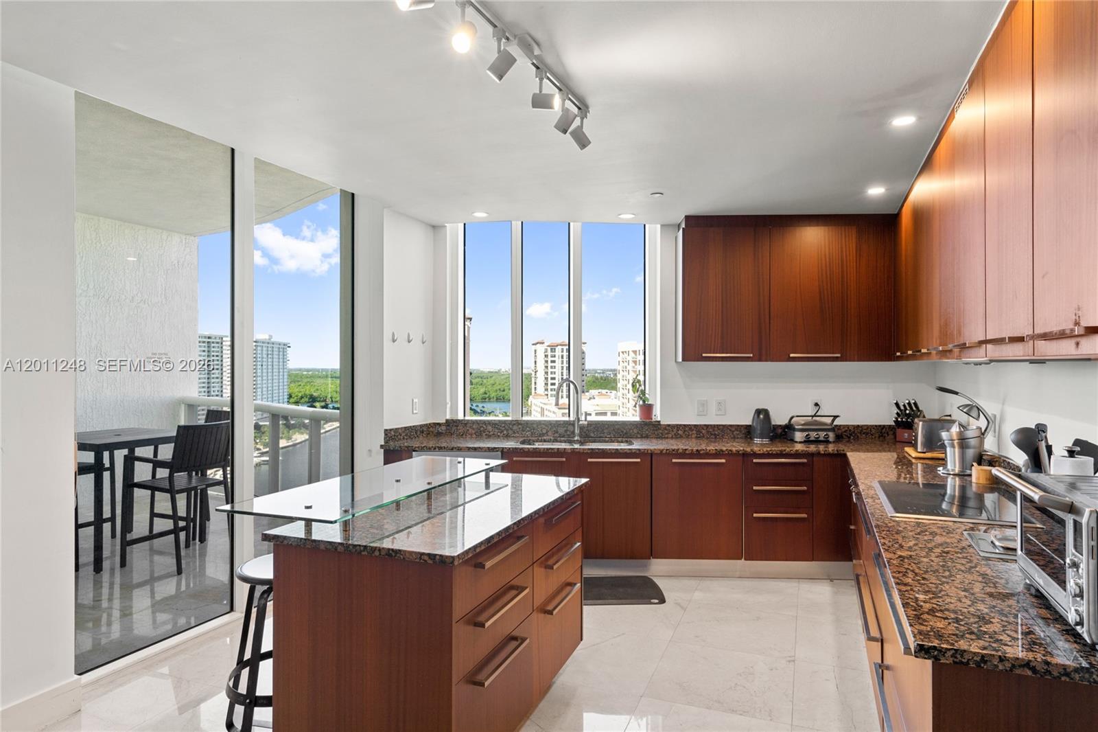 15901 Collins Ave #1206, Sunny Isles Beach FL 33160