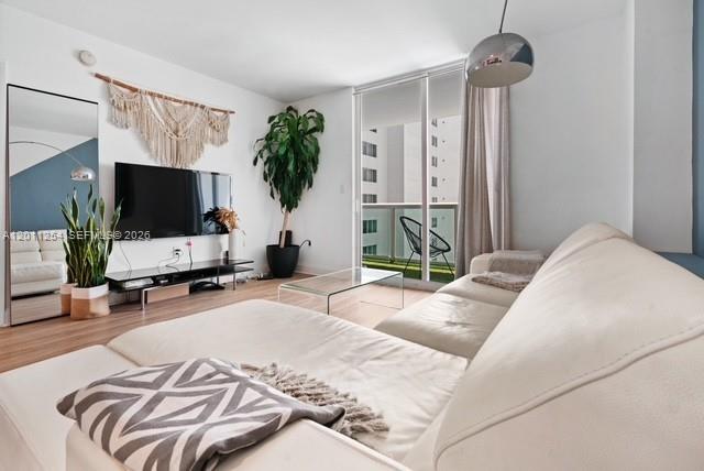 1800 N Bayshore Dr #1604, Miami FL 33132