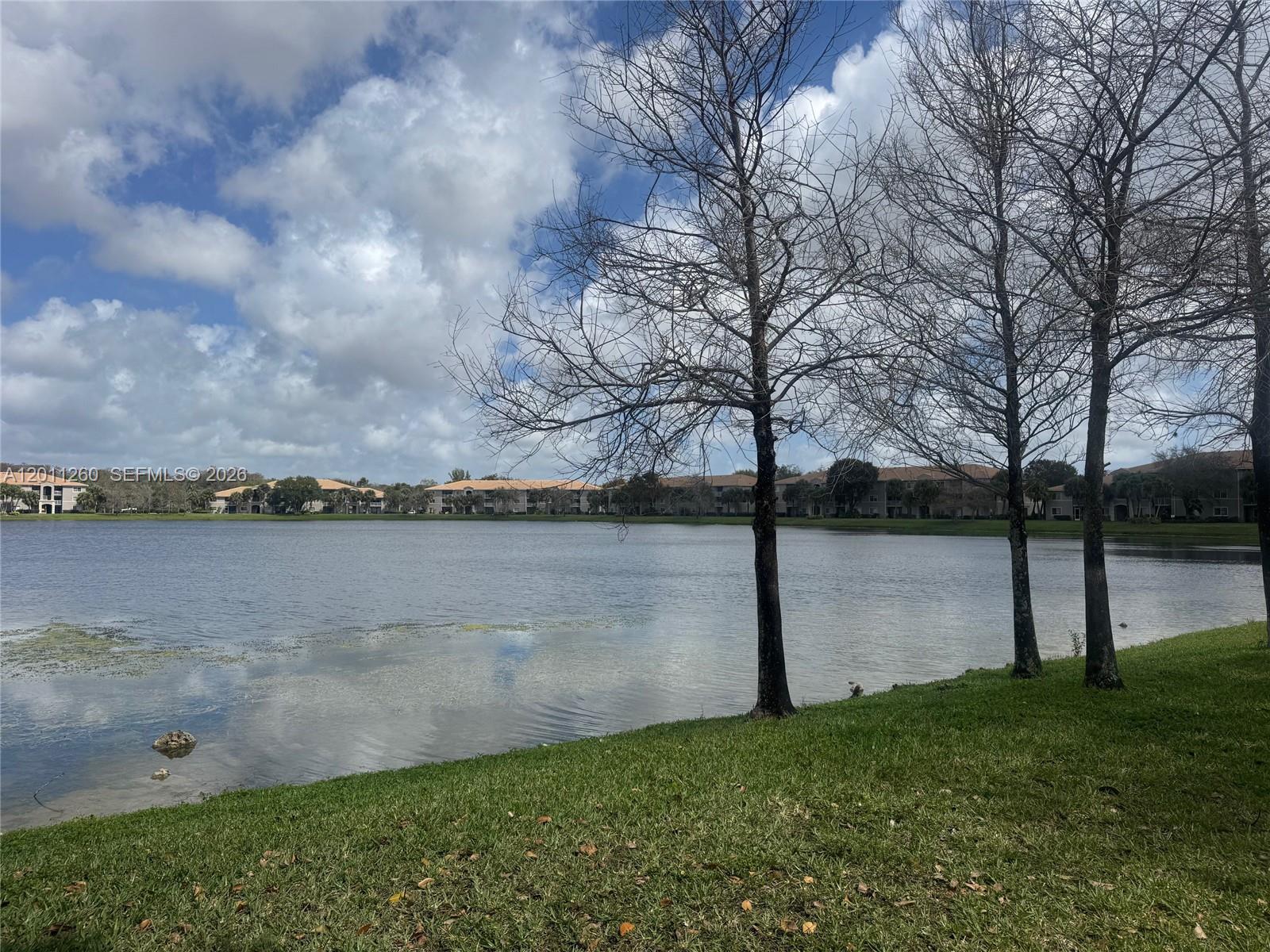 5065 Wiles Rd #103, Coconut Creek FL 33073