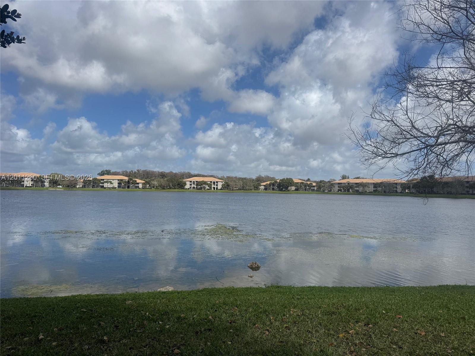 5065 Wiles Rd #103, Coconut Creek FL 33073
