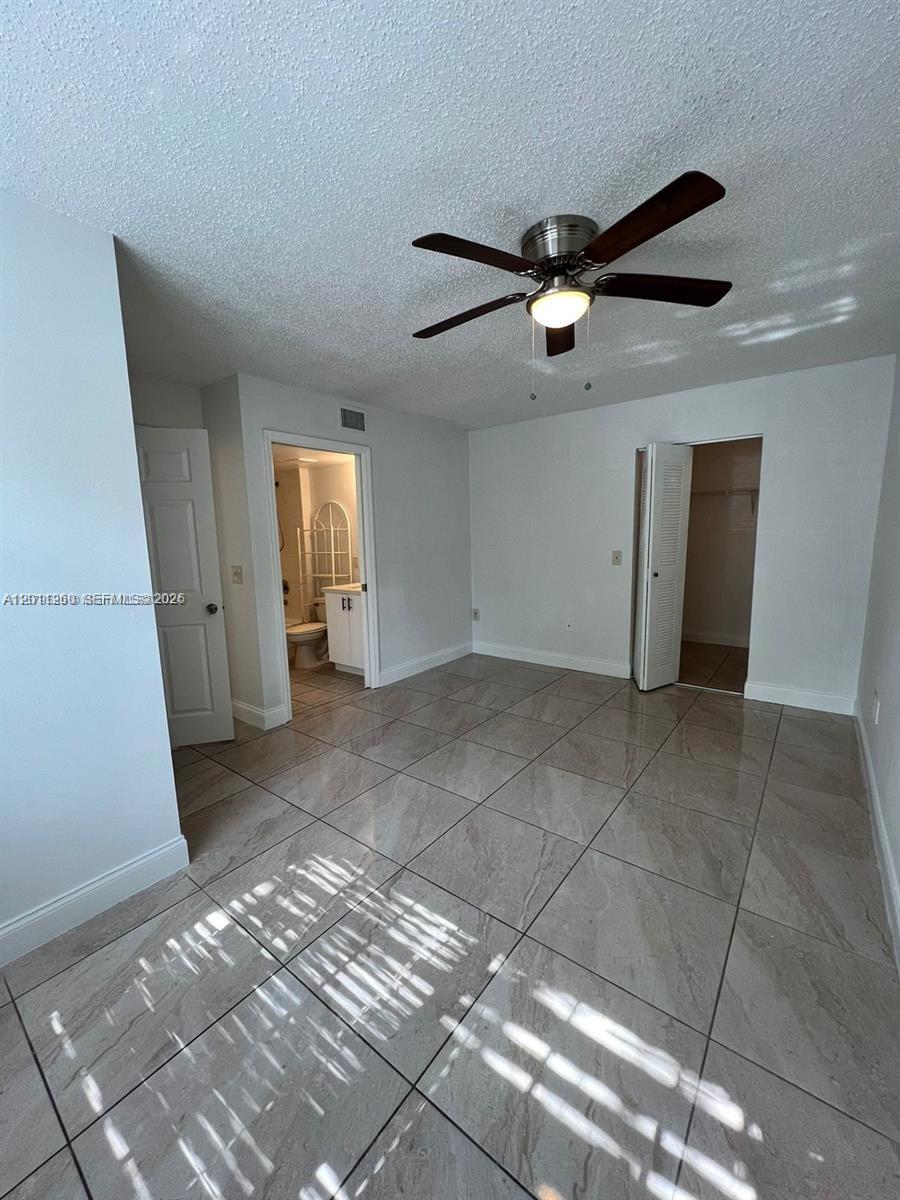 5065 Wiles Rd #103, Coconut Creek FL 33073