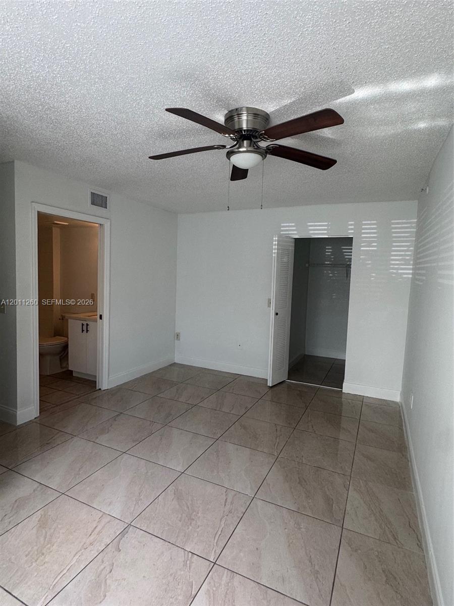 5065 Wiles Rd #103, Coconut Creek FL 33073