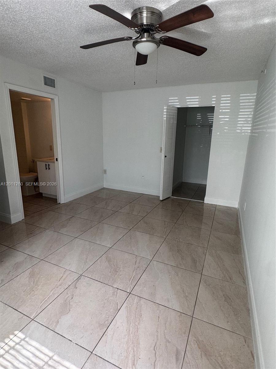 5065 Wiles Rd #103, Coconut Creek FL 33073