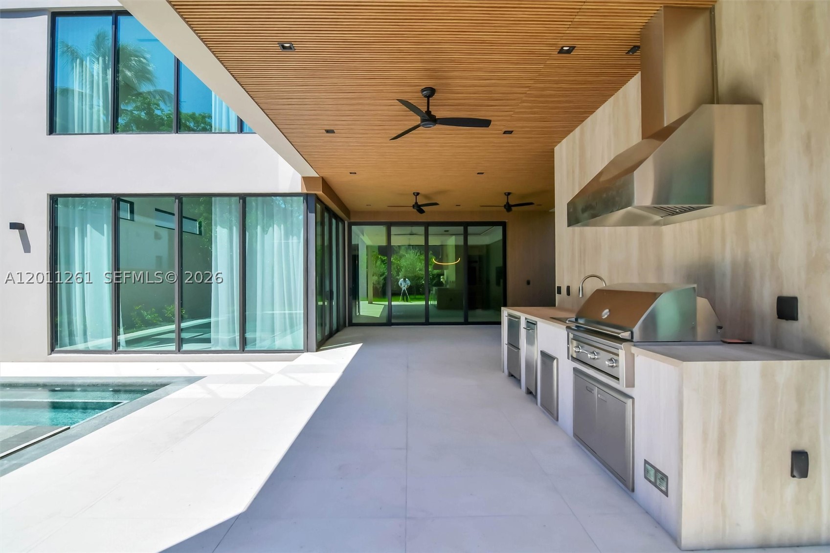 135 SW 29th Rd, Miami FL 33129