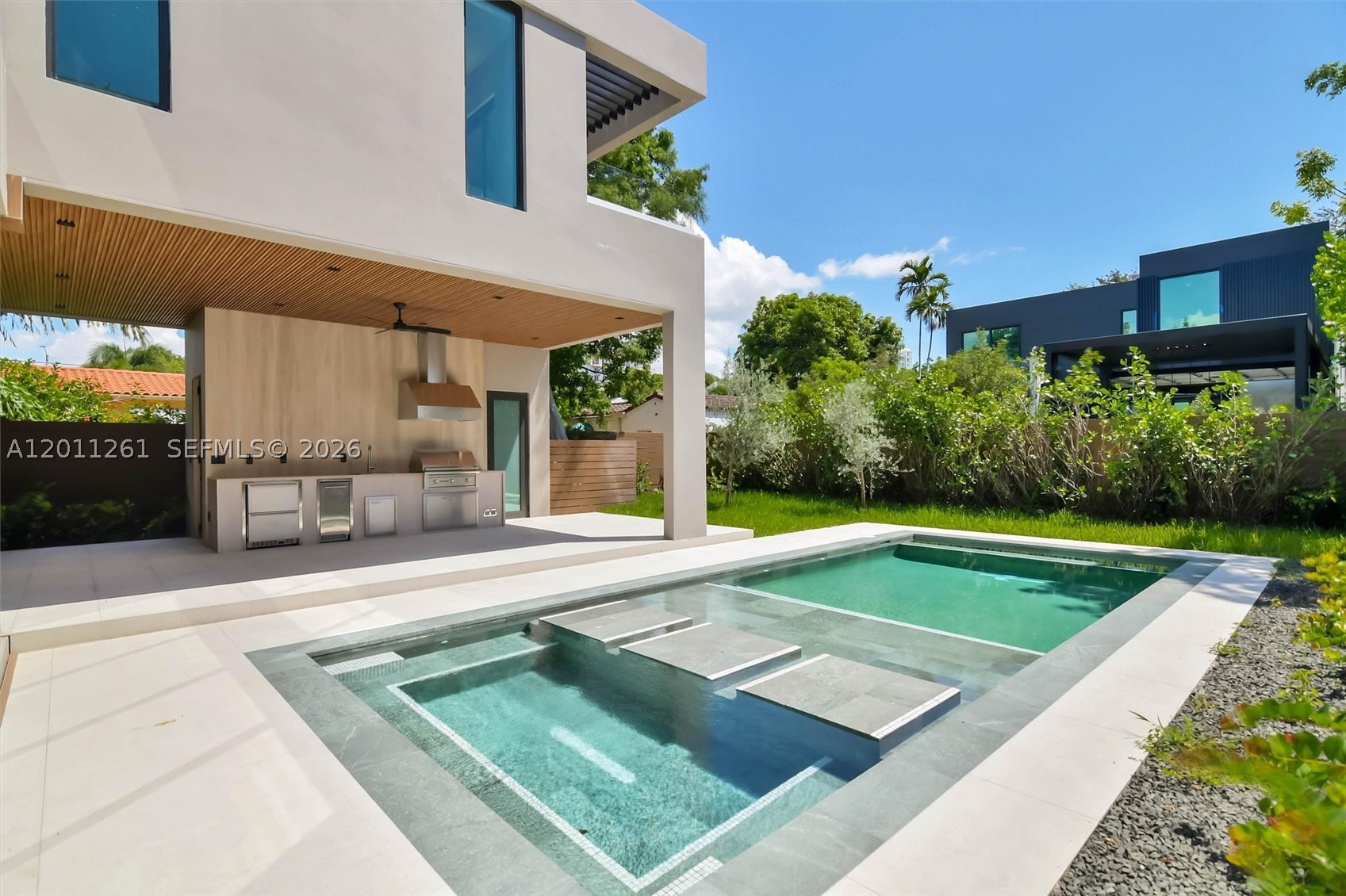 135 SW 29th Rd, Miami FL 33129
