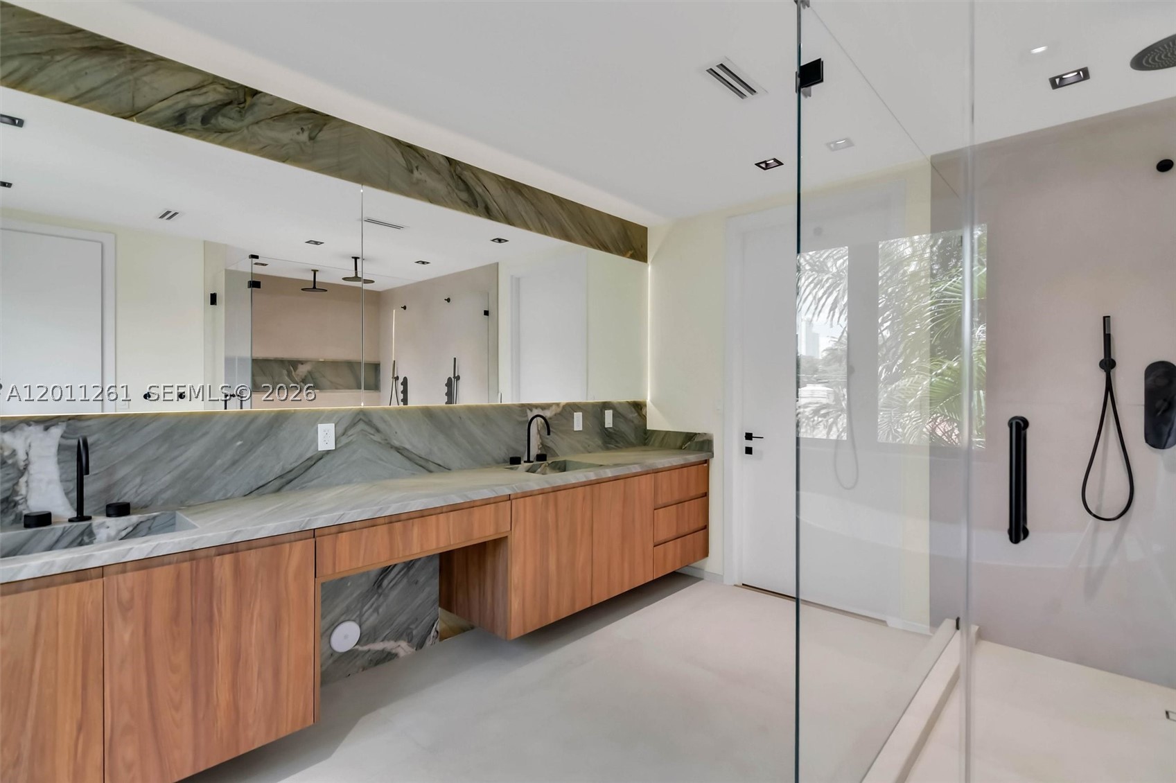 135 SW 29th Rd, Miami FL 33129