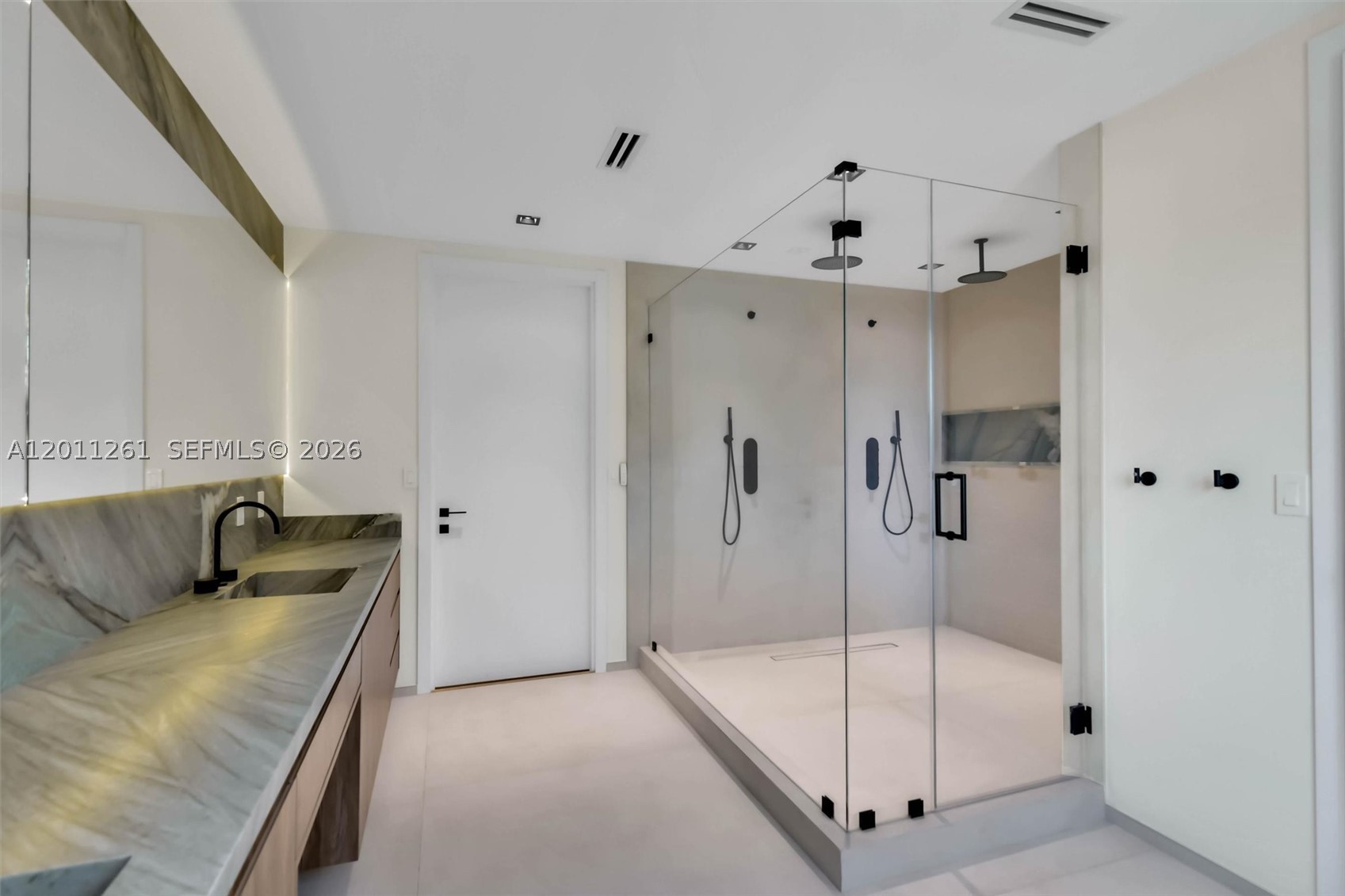 135 SW 29th Rd, Miami FL 33129