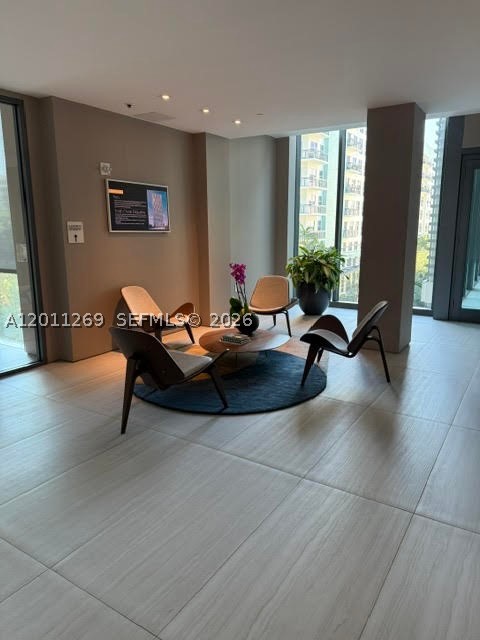 460 NE 28th St #3408, Miami FL 33137