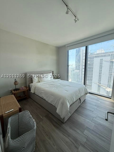 460 NE 28th St #3408, Miami FL 33137