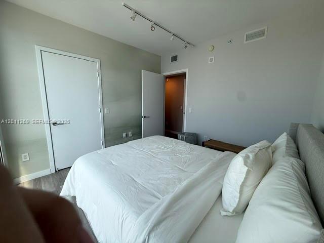 460 NE 28th St #3408, Miami FL 33137