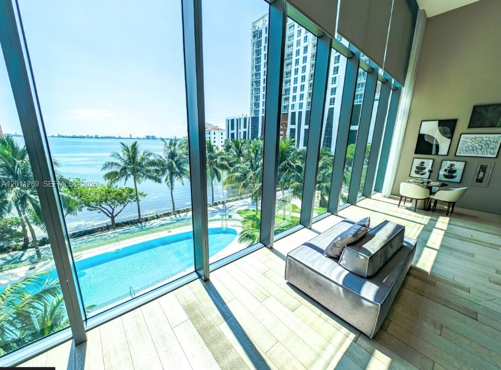 460 NE 28th St #3408, Miami FL 33137