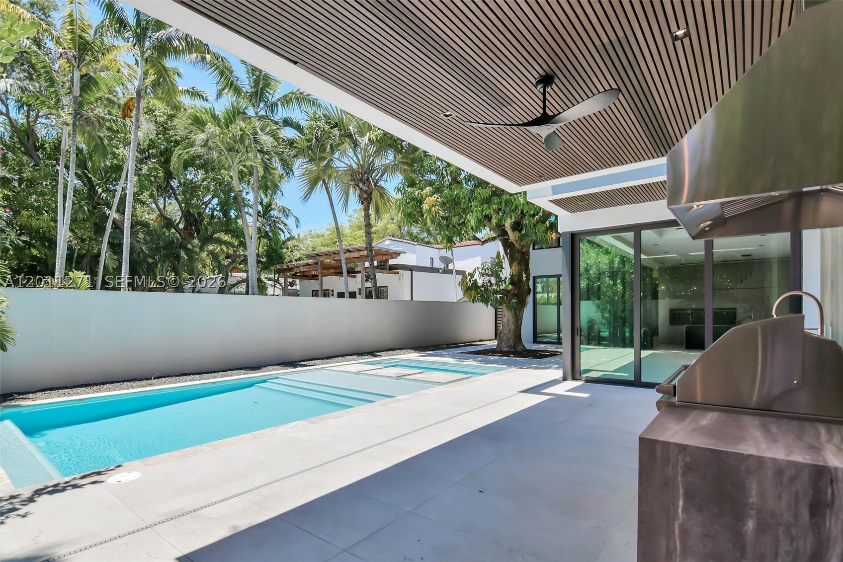 125 SW 29th Rd, Miami FL 33129