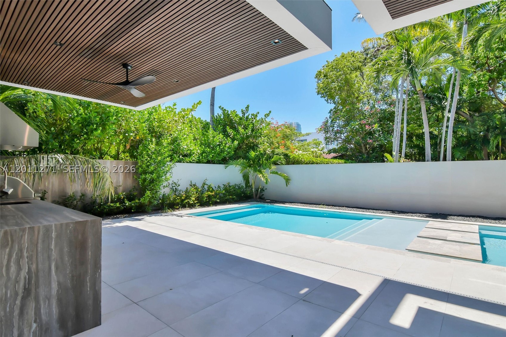 125 SW 29th Rd, Miami FL 33129
