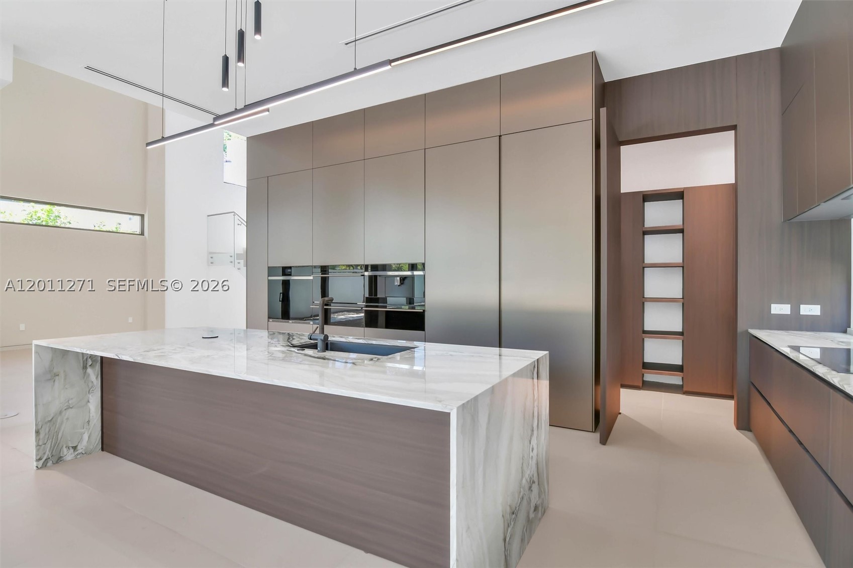 125 SW 29th Rd, Miami FL 33129