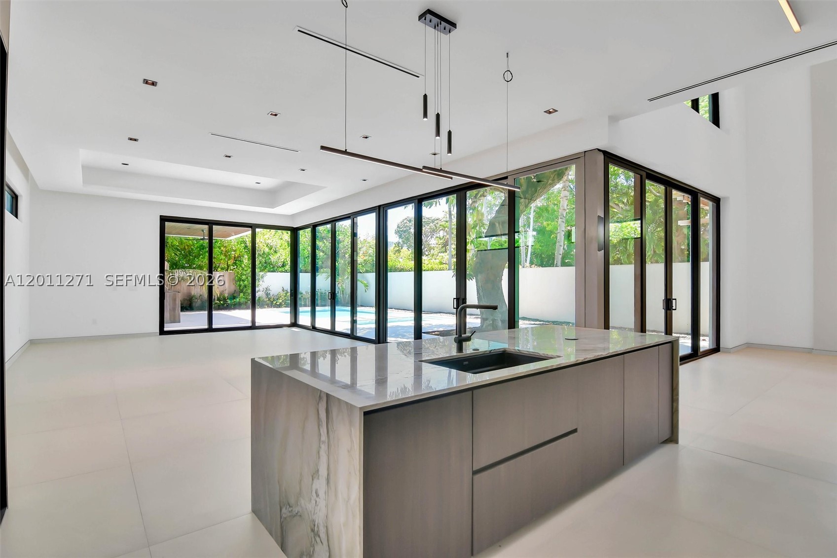 125 SW 29th Rd, Miami FL 33129