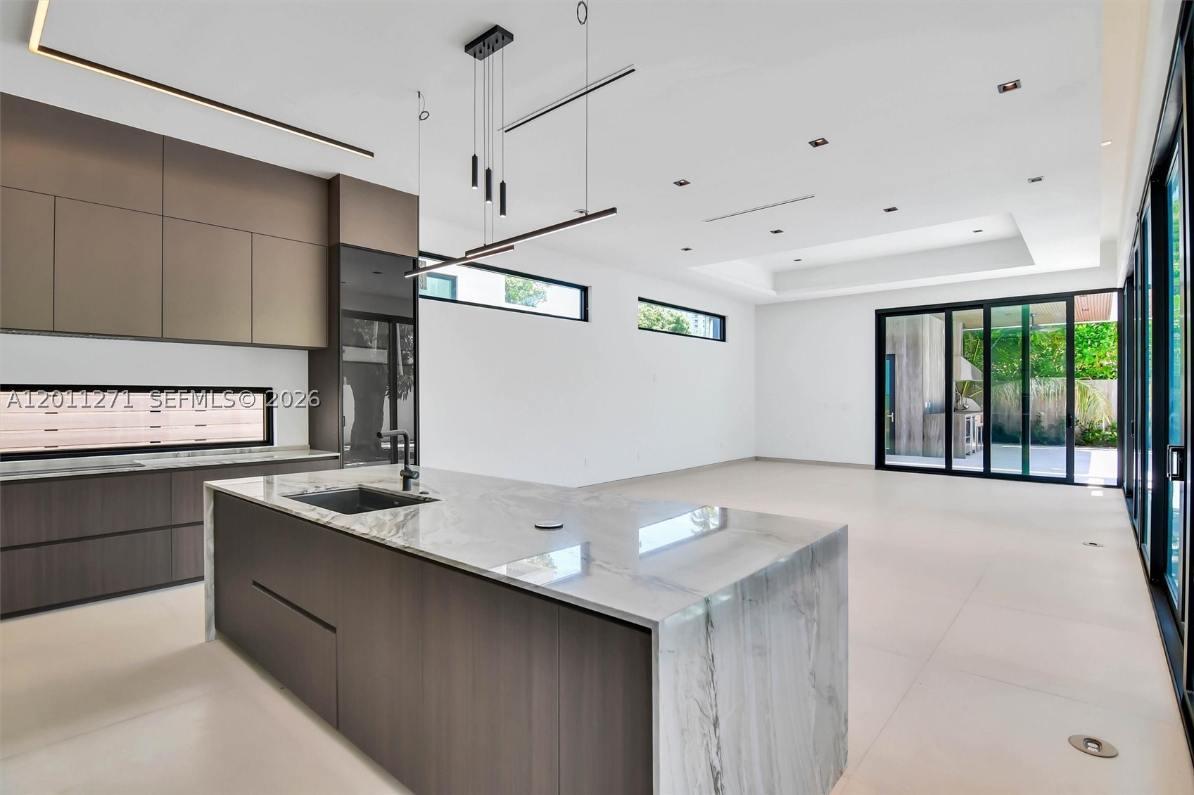 125 SW 29th Rd, Miami FL 33129