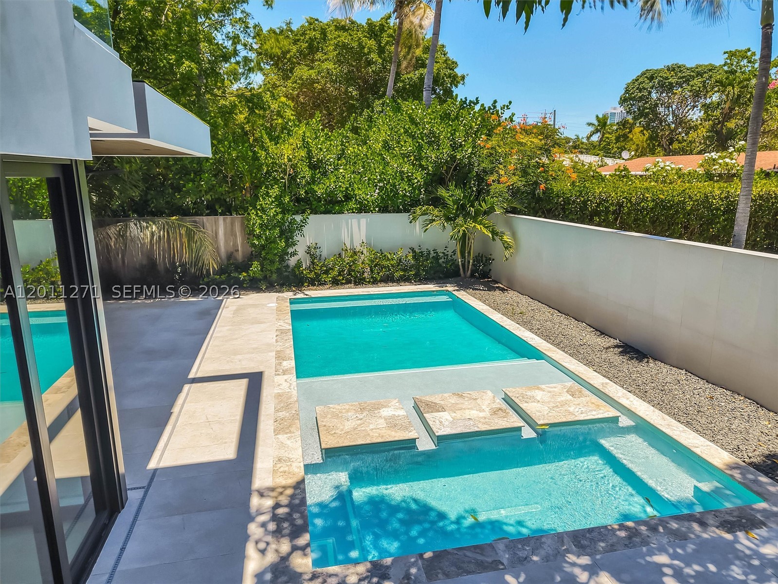 125 SW 29th Rd, Miami FL 33129