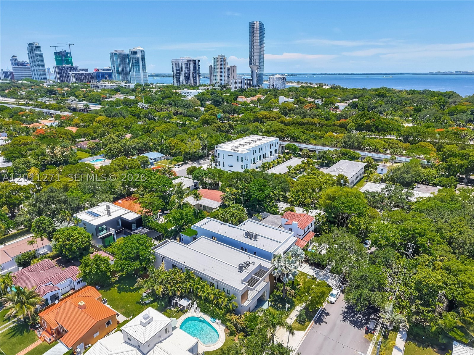 125 SW 29th Rd, Miami FL 33129