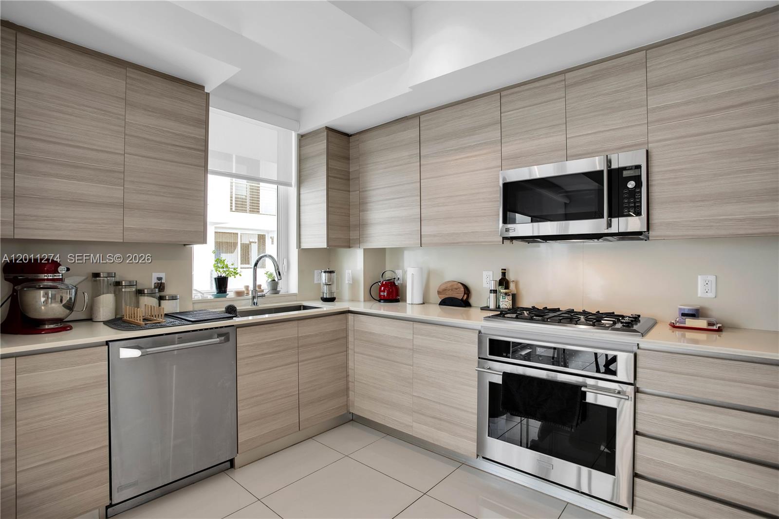 87 N Shore Dr, Miami Beach FL 33141
