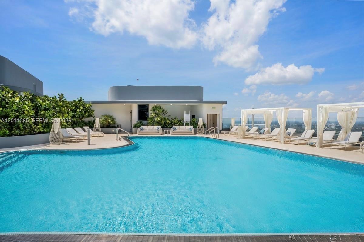 1000 Brickell Plz #4301, Miami FL 33131