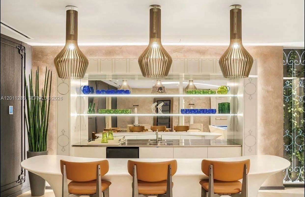 1000 Brickell Plz #4301, Miami FL 33131