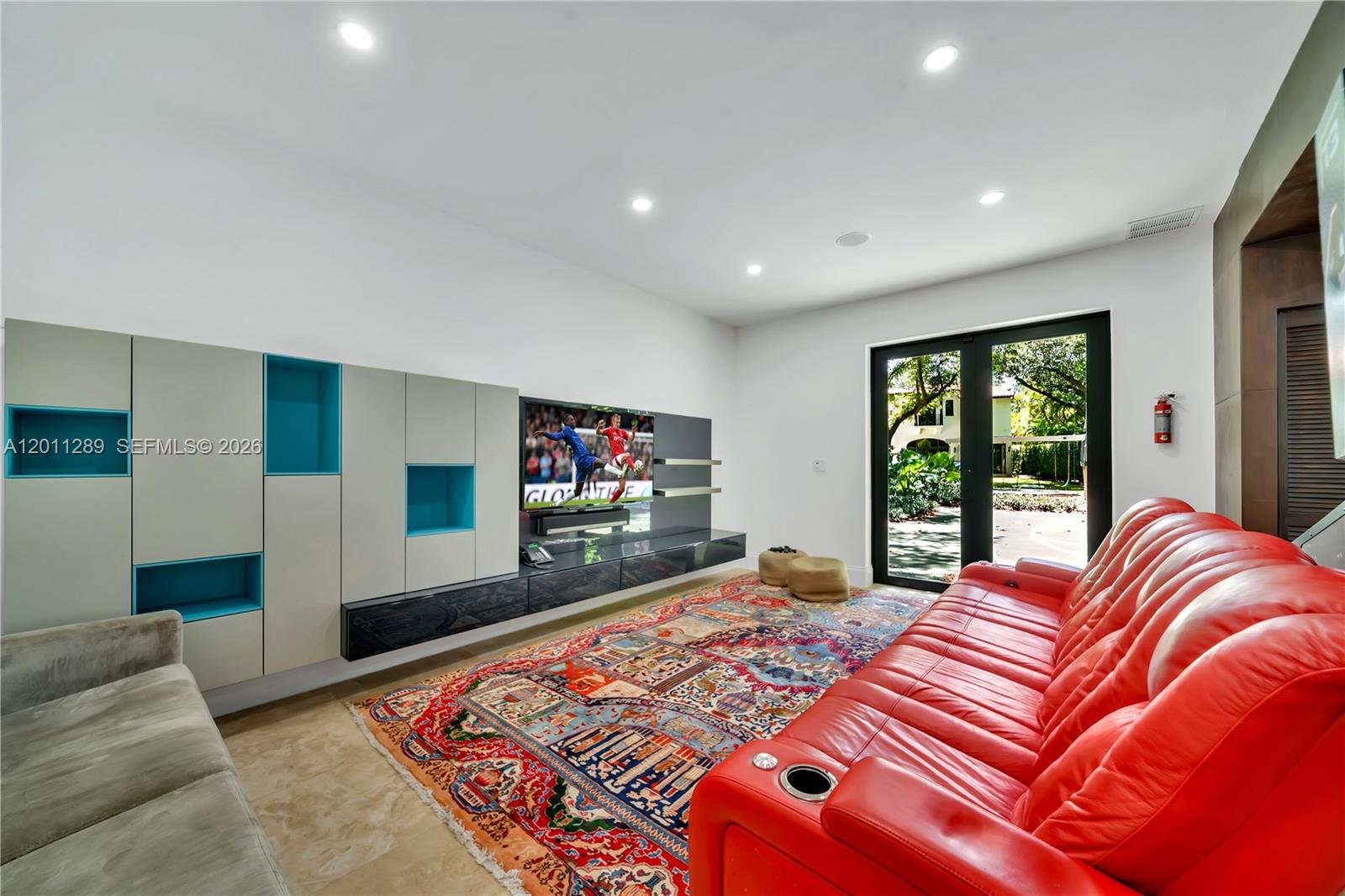 8301 SW 53rd Ave, Miami FL 33143