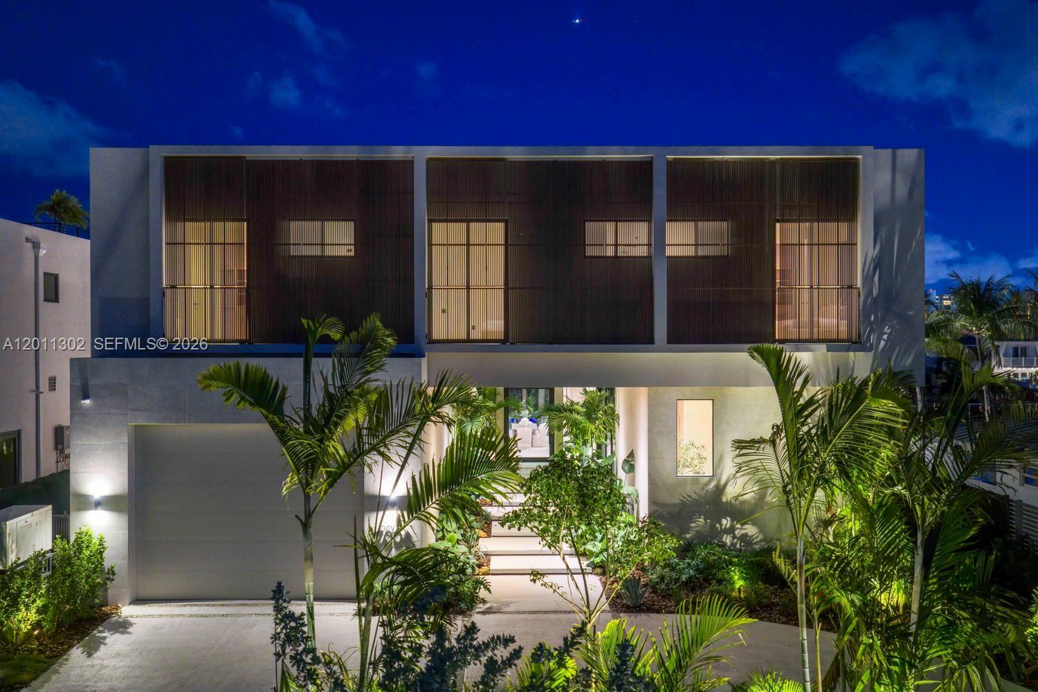 2006 NE 124th St, North Miami FL 33181