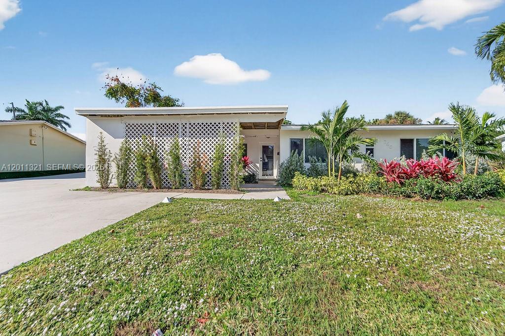 756 Cinnamon Rd, North Palm Beach FL 33408