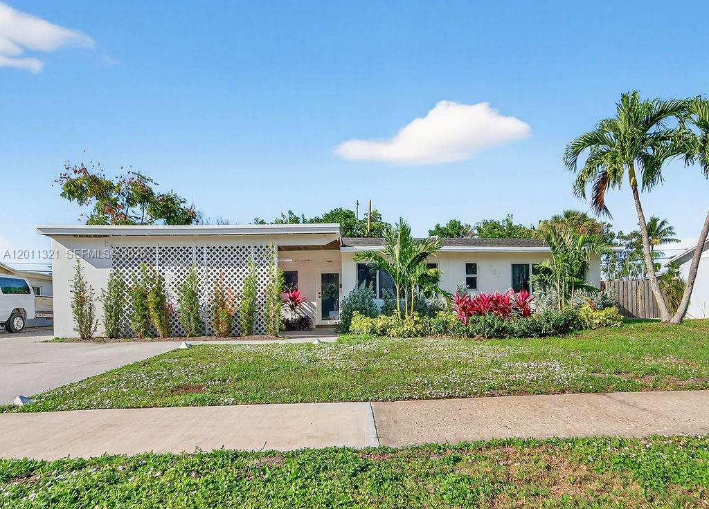 756 Cinnamon Rd, North Palm Beach FL 33408