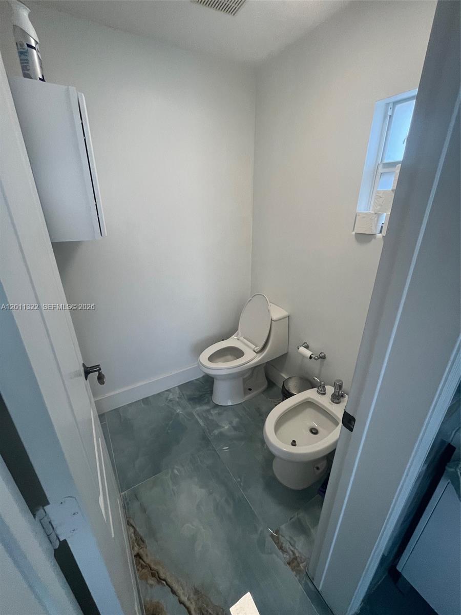 3915 NE 168th St #3915, North Miami Beach FL 33160