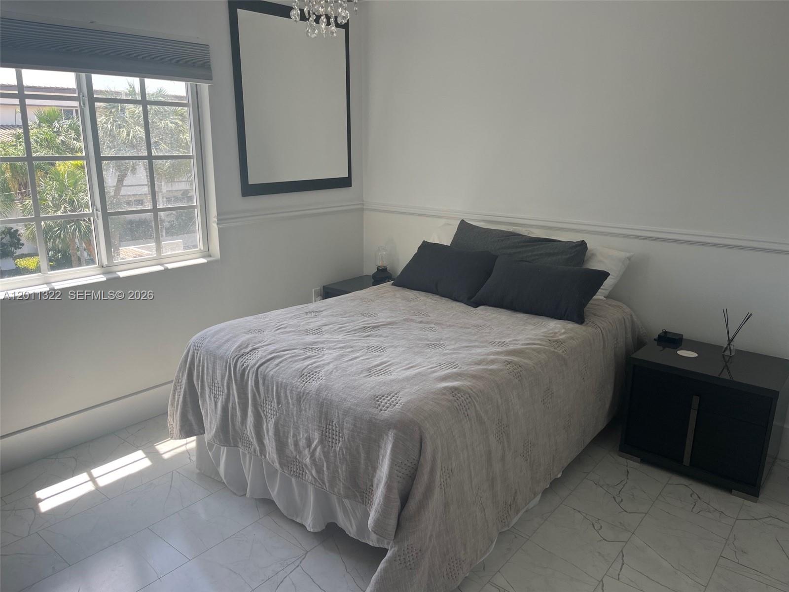 3915 NE 168th St #3915, North Miami Beach FL 33160