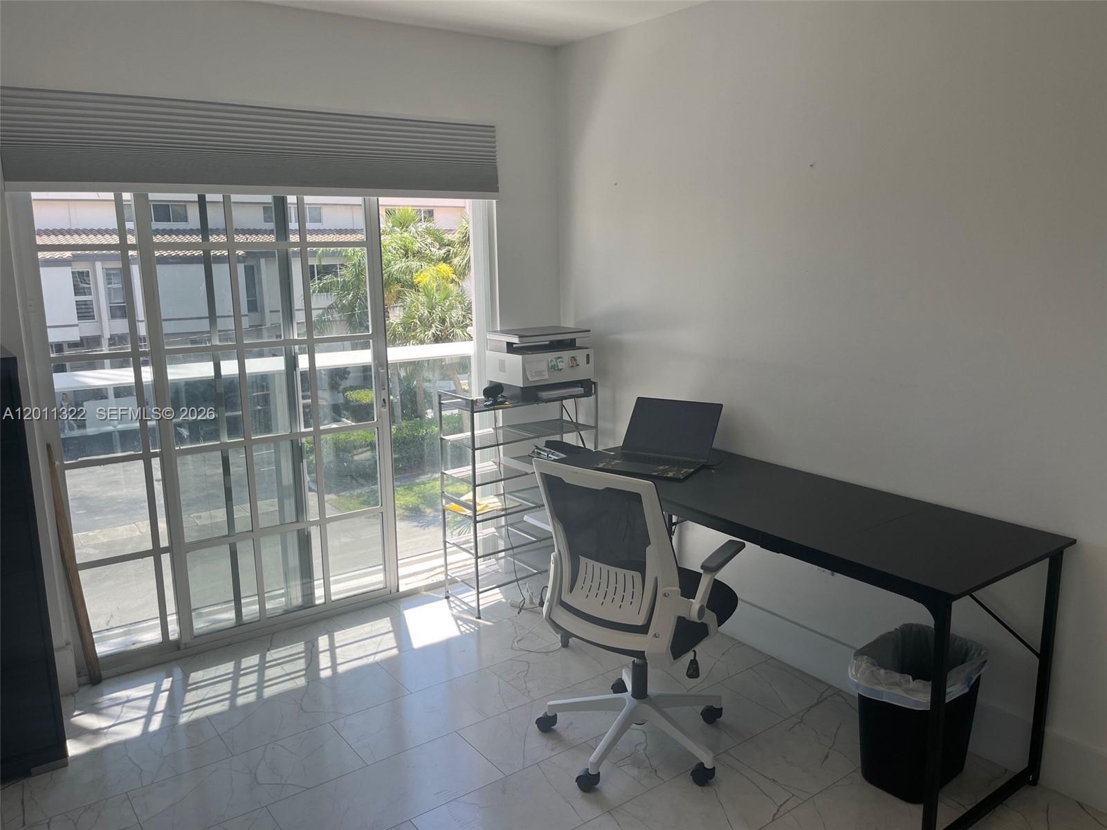 3915 NE 168th St #3915, North Miami Beach FL 33160