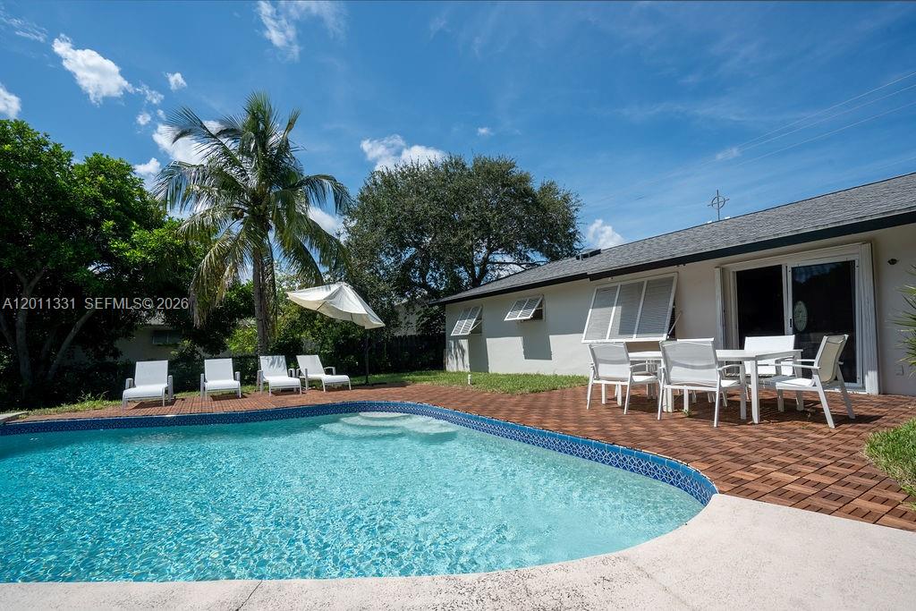 736 Prosperity Farms Rd, North Palm Beach FL 33408