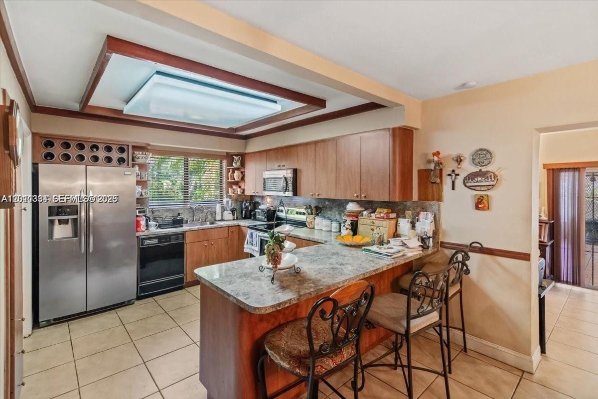6385 SW 25th St, Miami FL 33155