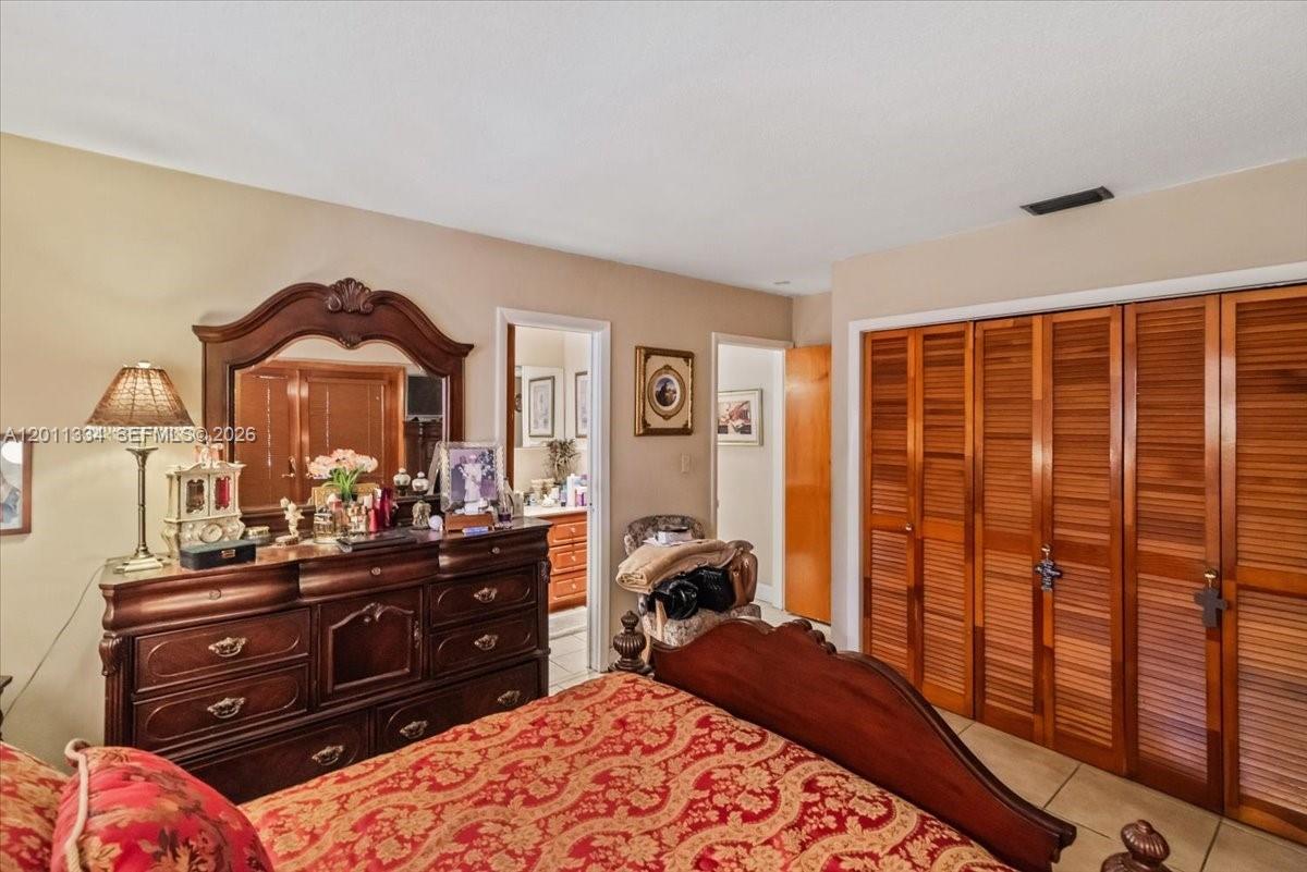 6385 SW 25th St, Miami FL 33155