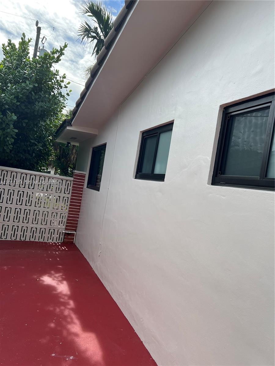 6385 SW 25th St, Miami FL 33155