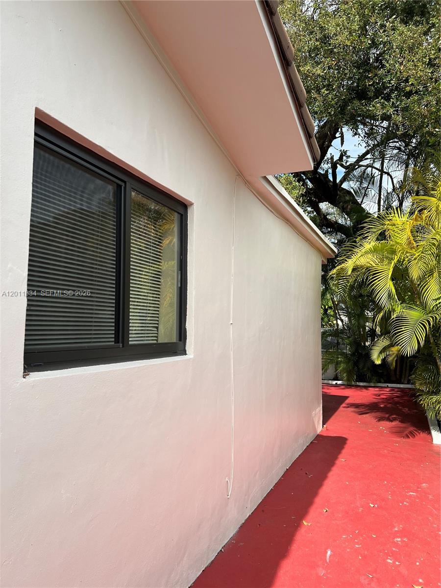 6385 SW 25th St, Miami FL 33155