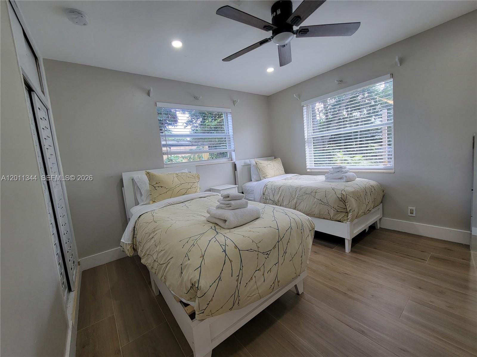 913 Lighthouse Dr, North Palm Beach FL 33408