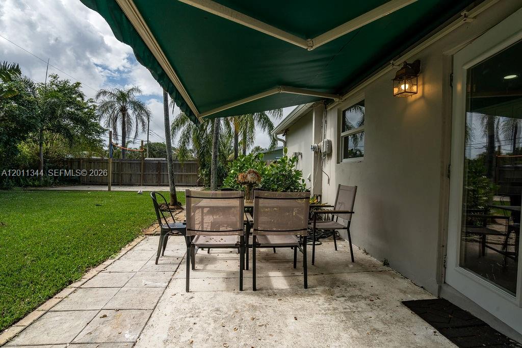 913 Lighthouse Dr, North Palm Beach FL 33408