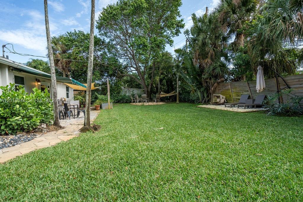 913 Lighthouse Dr, North Palm Beach FL 33408
