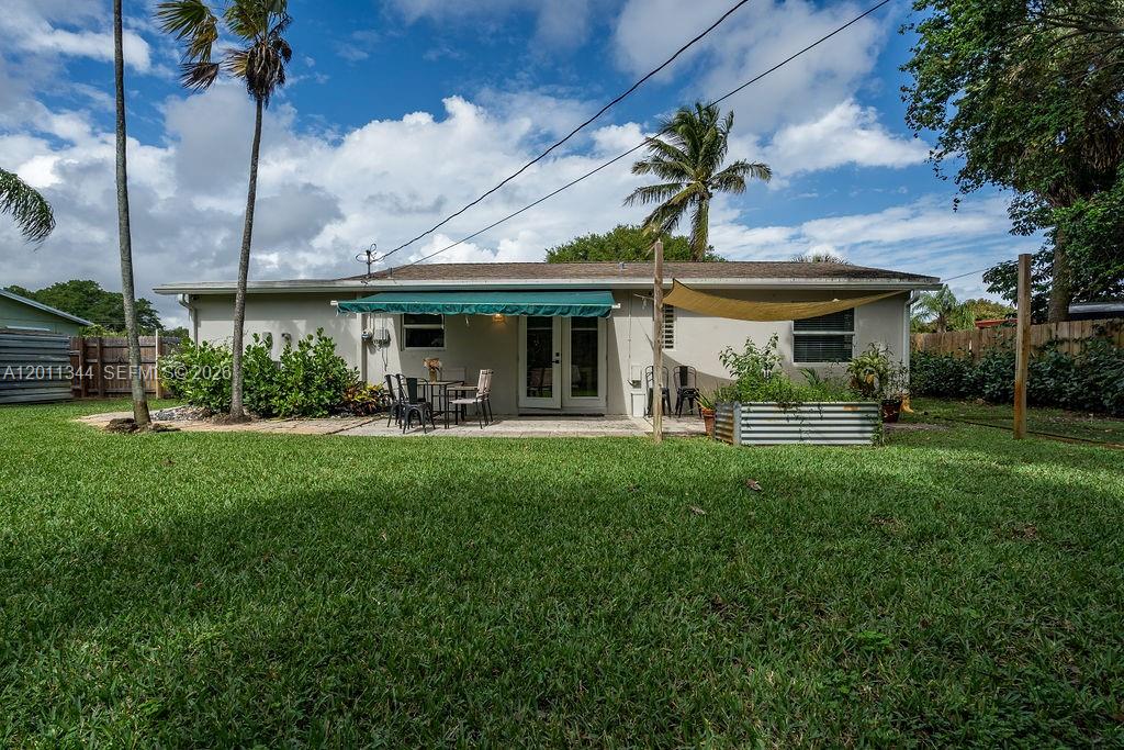 913 Lighthouse Dr, North Palm Beach FL 33408