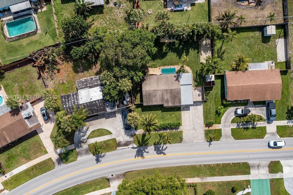 913 Lighthouse Dr, North Palm Beach FL 33408